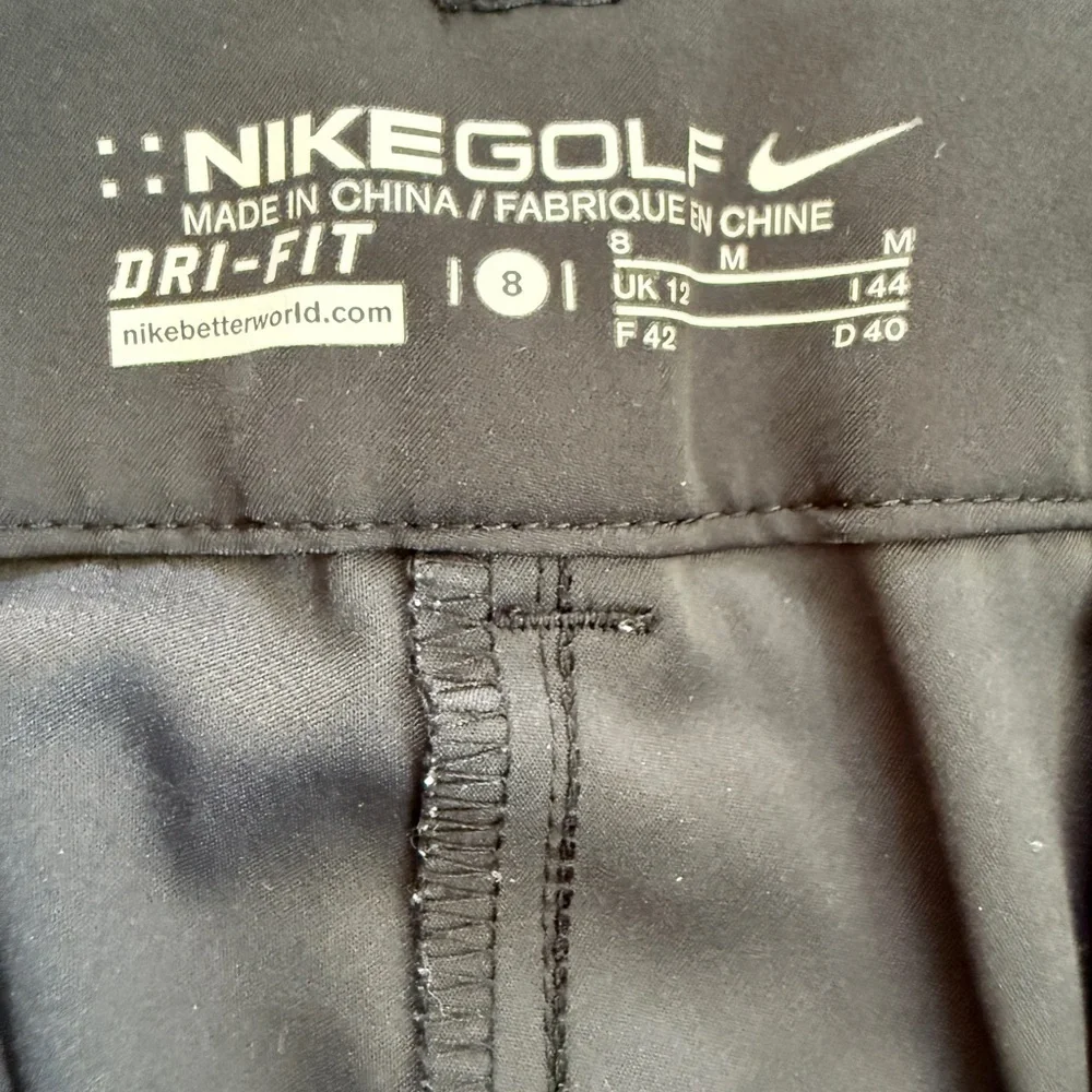 Nike Golf Women’s Black Cropped Golf Pants Size 8